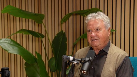 Guus Hiddink openhartig in Sportnieuws.nl De Maaskantine over rijke carrière: 'Dat was de grootste wedstrijd ooit'