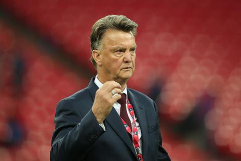 Louis van Gaal (75) komt met opmerkelijke verklaring voor ontslag: 'Waarschijnlijk de doorslaggevende factor'
