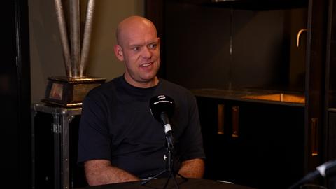Michael van Gerwen (37) openhartig over zoektocht na scheiding en sportief verval: ‘Mijn leven is totaal veranderd’