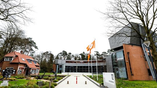 Hoe het kan dat uitbreidingsplan KNVB wordt gedwarsboomd door katten en honden