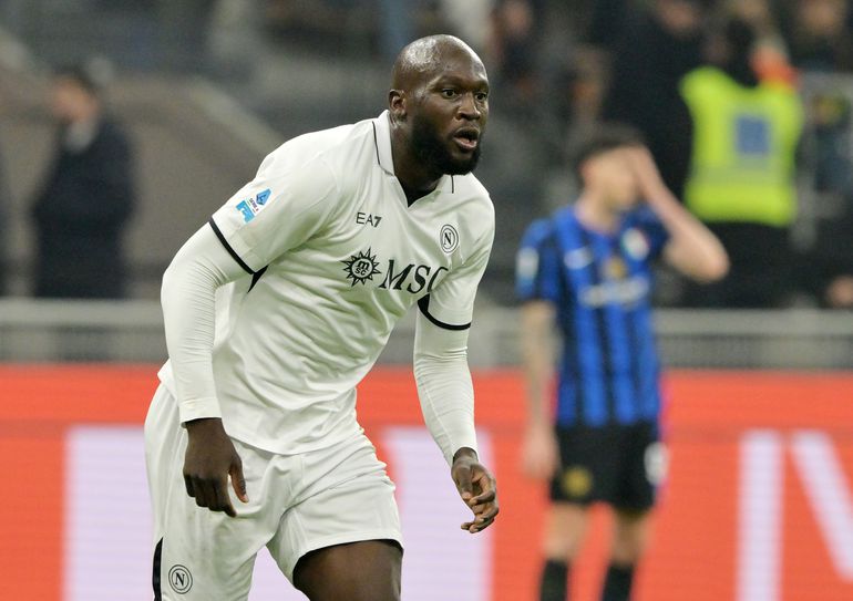 Weerzien met oude club eindigt in drama voor Romelu Lukaku: Belgische spits wederom doel van spreekkoren