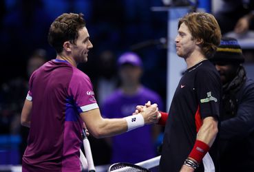 Overwinning van Casper Ruud op ATP Finals heeft grote gevolgen: Carlos Alcaraz uitgeschakeld in groepsfase