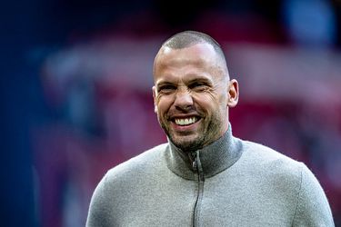 Ajax zet ontslagen John Heitinga in het zonnetje: 'Voor altijd een van ons'