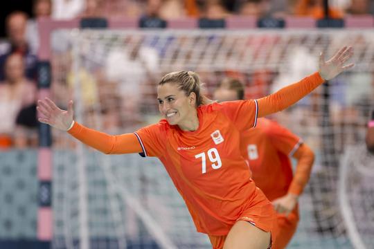 Handbalicoon Estavana Polman (33) openhartig over afscheid bij Oranje: 'Daar ben ik trotser op dan op welke prijs dan ook'