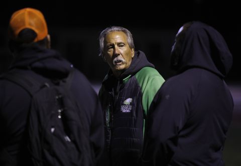 Coach (66) van bekende Netflix-serie doodgeschoten: 'Jij betekent alles voor mij'