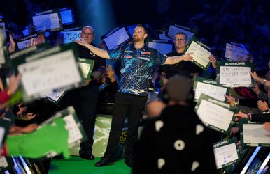 Titelverdediger Luke Humphries stuurt Fransman én zichzelf naar huis op WK darts