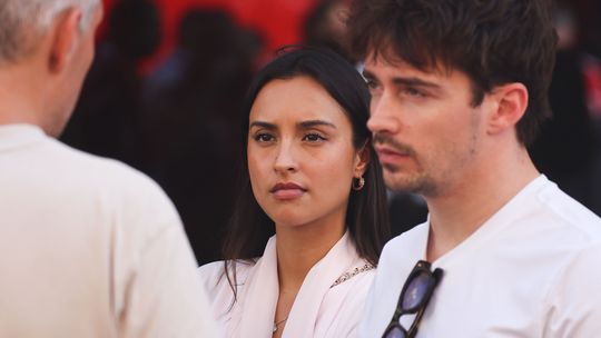 Charles Leclerc gaat uniek avontuur aan tijdens Formule 1-stop: 'Meer leren over die bijzondere plek'