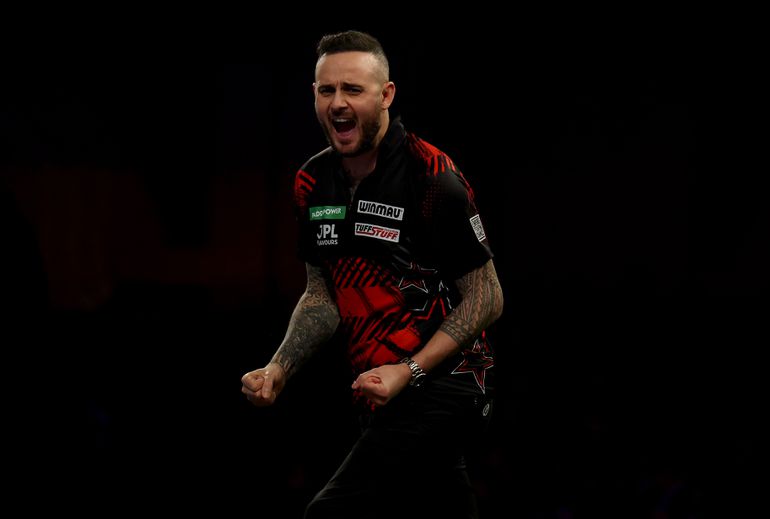 Topdarter kan boete van PDC verwachten door actie na overwinning op WK