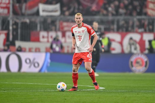 Nieuwe domper voor Matthijs de Ligt: Bayern-verdediger raakt geblesseerd op trainingskamp