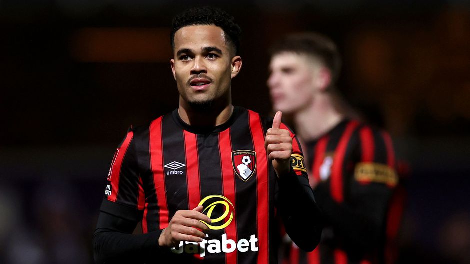 Dick Advocaat zet in op grote namen als bondscoach Curaçao: 'Je mag z'n naam niet noemen, maar Kluivert z'n zoon'