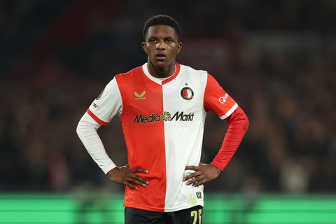 Trainer Robin van Persie bekent schuld na harde klap bij Feyenoord: 'Ik baal enorm'