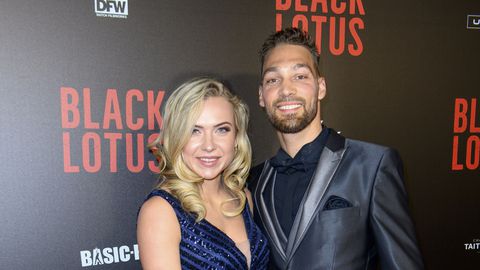 Topschaatser Kjeld Nuis schrok zich wild toen vriendin Joy Beune hem aansprak: 'Moet je kijken wat ik krijg'