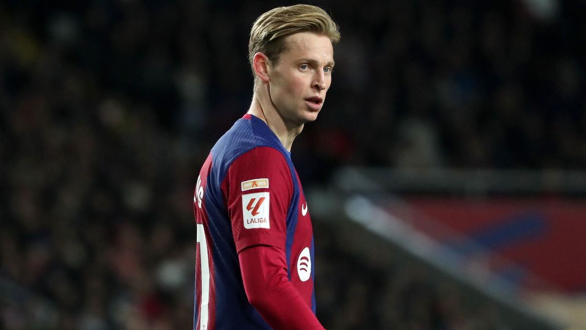 'Paris Saint-Germain wil Frenkie de Jong deze zomer overnemen van FC Barcelona'