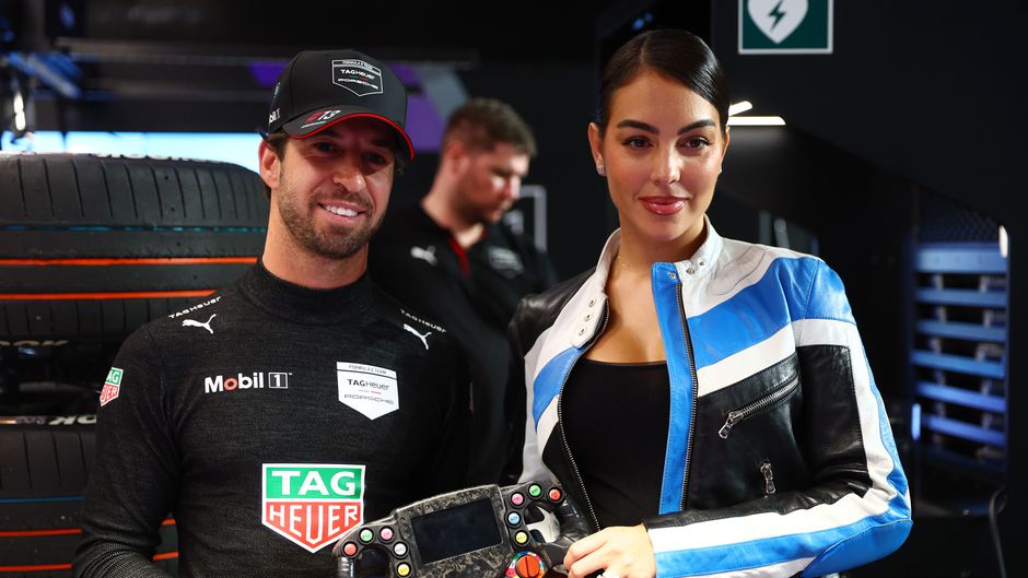 Vriendin van Cristiano Ronaldo steelt de show bij Formule E-race met Nyck de Vries