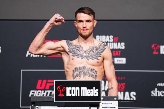 Voormalig UFC-vechter Jarno Errens zet belangrijke stap richting comeback op het hoogste niveau