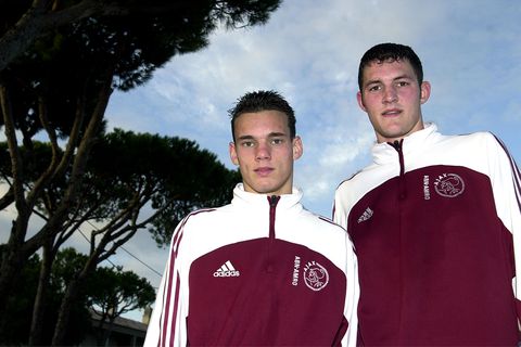 Voormalig Ajax-speler slaat compleet andere weg in en tekent bij wielrerploeg voor gravelwedstrijden