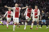 Davy Klaassen na zijn honderdste voor Ajax © Getty Images
