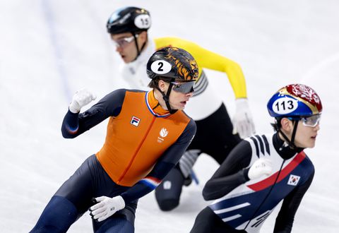 Shorttracker Jens van 't Wout heeft gedroomde vier medailles voor het grijpen op Winterspelen na relaysucces