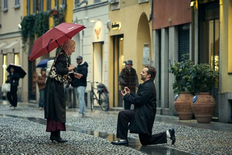 Van tegenstanders naar partners: bijzonder huwelijksaanzoek voor olympiër in Milaan