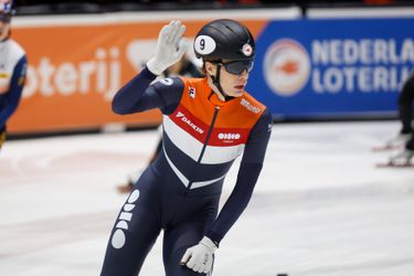 Jens van 't Wout zorgt met zilver voor eerste Nederlandse succesje op WK shorttrack in Ahoy