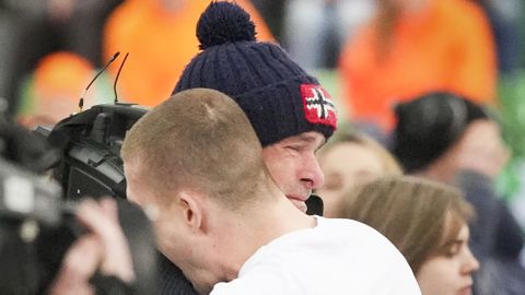 Erben Wennemars kijkt terug op 'emotionele dag' met gouden zoon Joep: 'Dan gebeuren er een heleboel rare dingen'