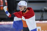 Marijke Groenewoud sloeg een enorme slag met het winnen van goud op de massastart. Ze werd niet alleen wereldkampioen, ze pakte er ook nog eens 6000 dollar mee. ©AP