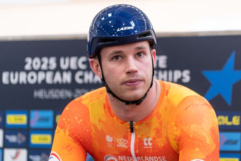 Baanwielrenner Harrie Lavreysen verliest wereldrecord aan grote rivaal