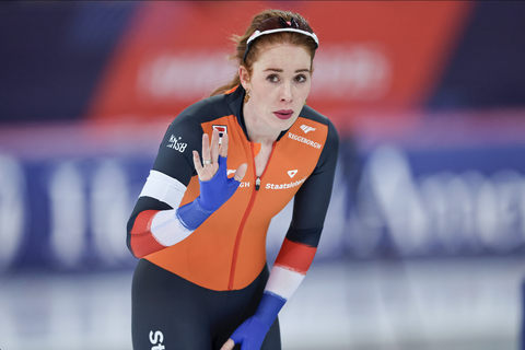 Gemengde gevoelens bij Antoinette Rijpma-de Jong na behalen tweede plaats op 1500 meter tijdens WK afstanden: 'Heel erg zuur'