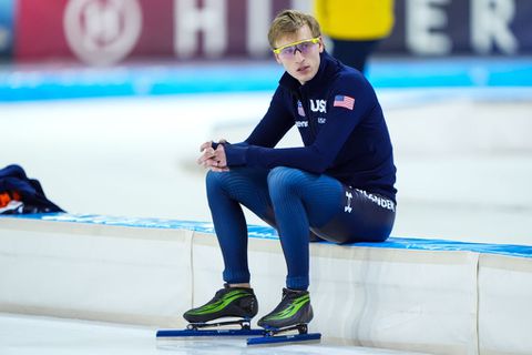 Teleurgestelde Jordan Stolz spreekt over 'reality check' op WK afstanden: 'Had weinig verwacht'