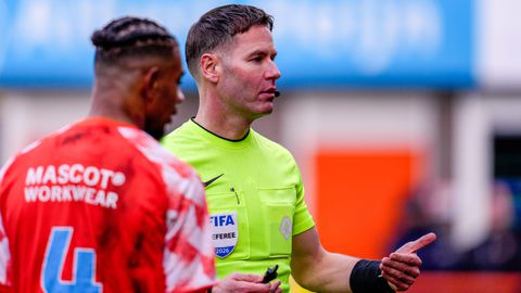 Bekritiseerde Nederlandse scheidsrechter fluit topwedstrijd in Champions League