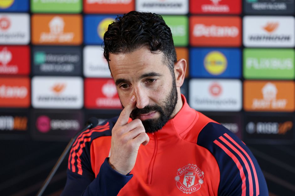 Trainer Ruben Amorim mist warmte en steun van fans bij Manchester United: 'We weten wat we doen'