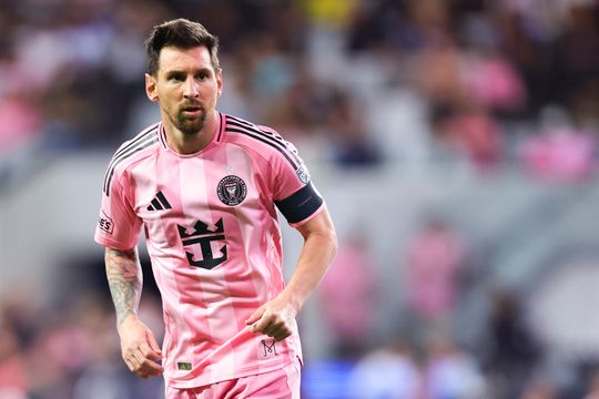 Lionel Messi zet bijzondere stap in voetbalwereld: 'Versterkt zijn band met Barcelona'