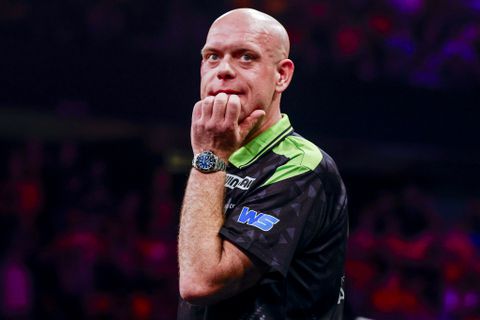 Stand Premier League Darts | Spanning stijgt voor Michael van Gerwen en Gian van Veen na teleurstelling in Ahoy