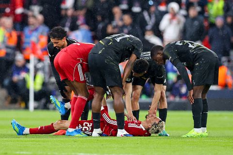 Door drama getroffen Liverpool-aanvaller laat in emotionele post voor het eerst van zich horen