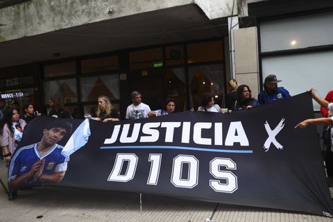 Lijfarts Diego Maradona geeft verklaring over dood voetbalicoon: 'Ik wil zeggen dat ik onschuldig ben'