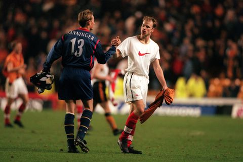 Voetbalwereld in rouw na plotselinge dood van oud-ploeggenoot (48) van Dennis Bergkamp en Marc Overmars