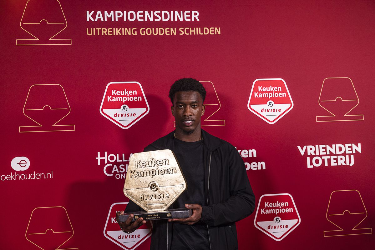 Feyenoord legt beste talent van Keuken Kampioen Divisie langer vast