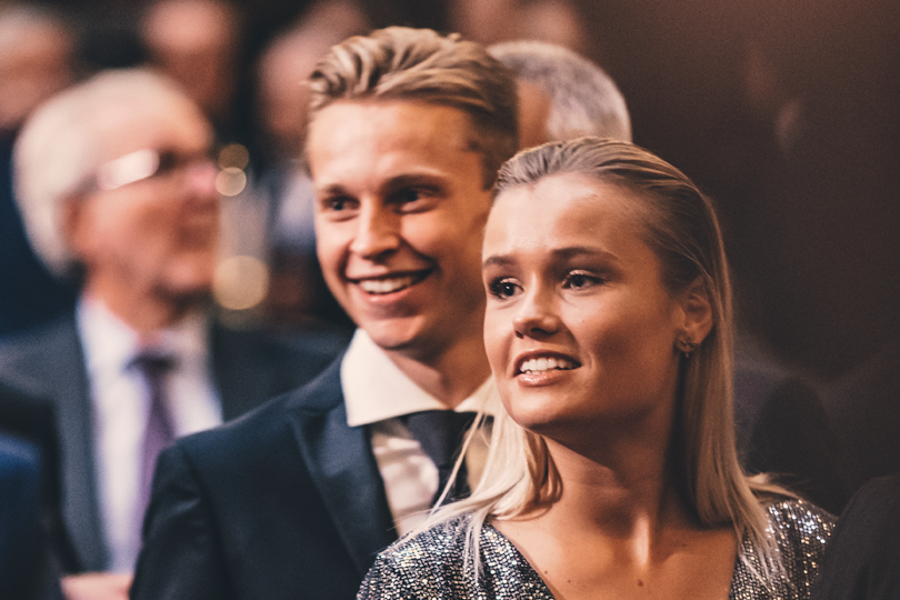 Frenkie de Jong in het geheim getrouwd, vrouw Mikky Kiemeney doet subtiele onthulling