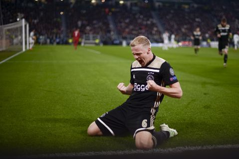 Donny van de Beek mist sfeer van 'legendarisch' Ajax: 'Ooit kom ik terug'