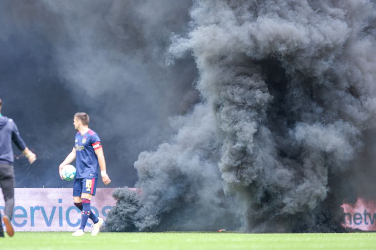 Strengere maatregelen tegen voetbalhooligans op komst: KNVB blij met nieuwe regering