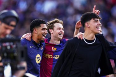 Frenkie de Jong en spelers FC Barcelona opgeschrikt door 'flauwe' actie van rivaal