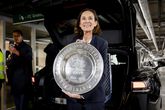 Huldigen kun je leren: Ajax en PSV strijden niet alleen om de schaal