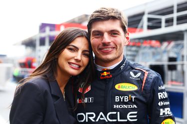 'Speciaal cadeau' aan Max Verstappen onthult werkelijke geboortedatum van dochter Lily