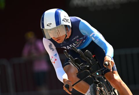 Klassementsman in Giro verricht wonder met uitrijden etappe, maar moet dag erna alsnog opgeven