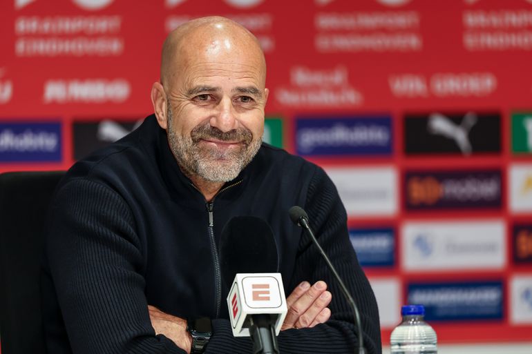 PSV-trainer Peter Bosz ergert zich aan 'lulverhalen' over zijn spelers: 'Maak je druk over andere zaken'