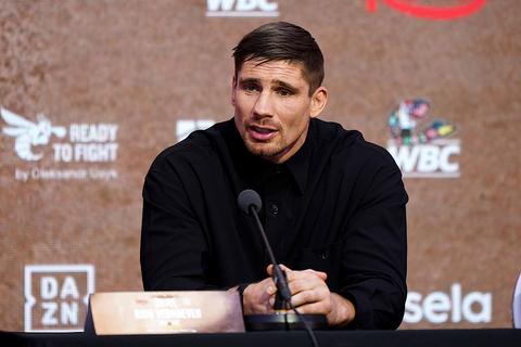 Rico Verhoeven niet zenuwachtig voor gevecht tegen Oleksandr Usyk: 'Ik ga de wereld schoqueren'