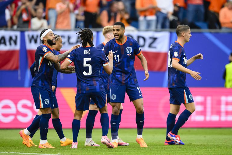 'Die zat er meteen lekker in': Rafael van der Vaart wijst gevaarlijkste Oranje-klant tegen Polen aan