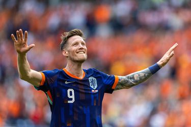 Wout Weghorst in top drie meest scorende invallers bij Oranje: 'Hij mag mijn titel hebben'