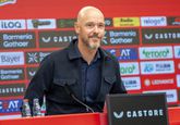 Erik ten Hag zet spelers van Bayer Leverkusen meteen op scherp: 'Ik ben al begonnen'