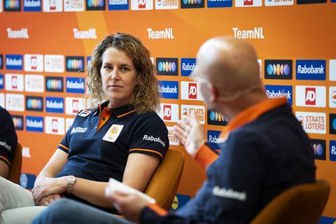 Schaatsicoon Ireen Wüst lacht om belofte na groot nieuws: 'Daar ben ik ook bang voor'